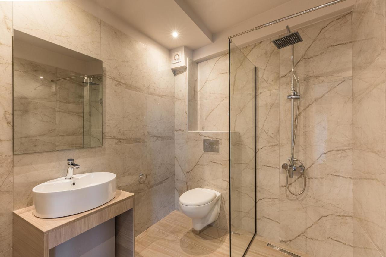 Makris Luxury * Leptokaryá